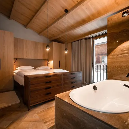 Luxury Chalet 木屋 *
